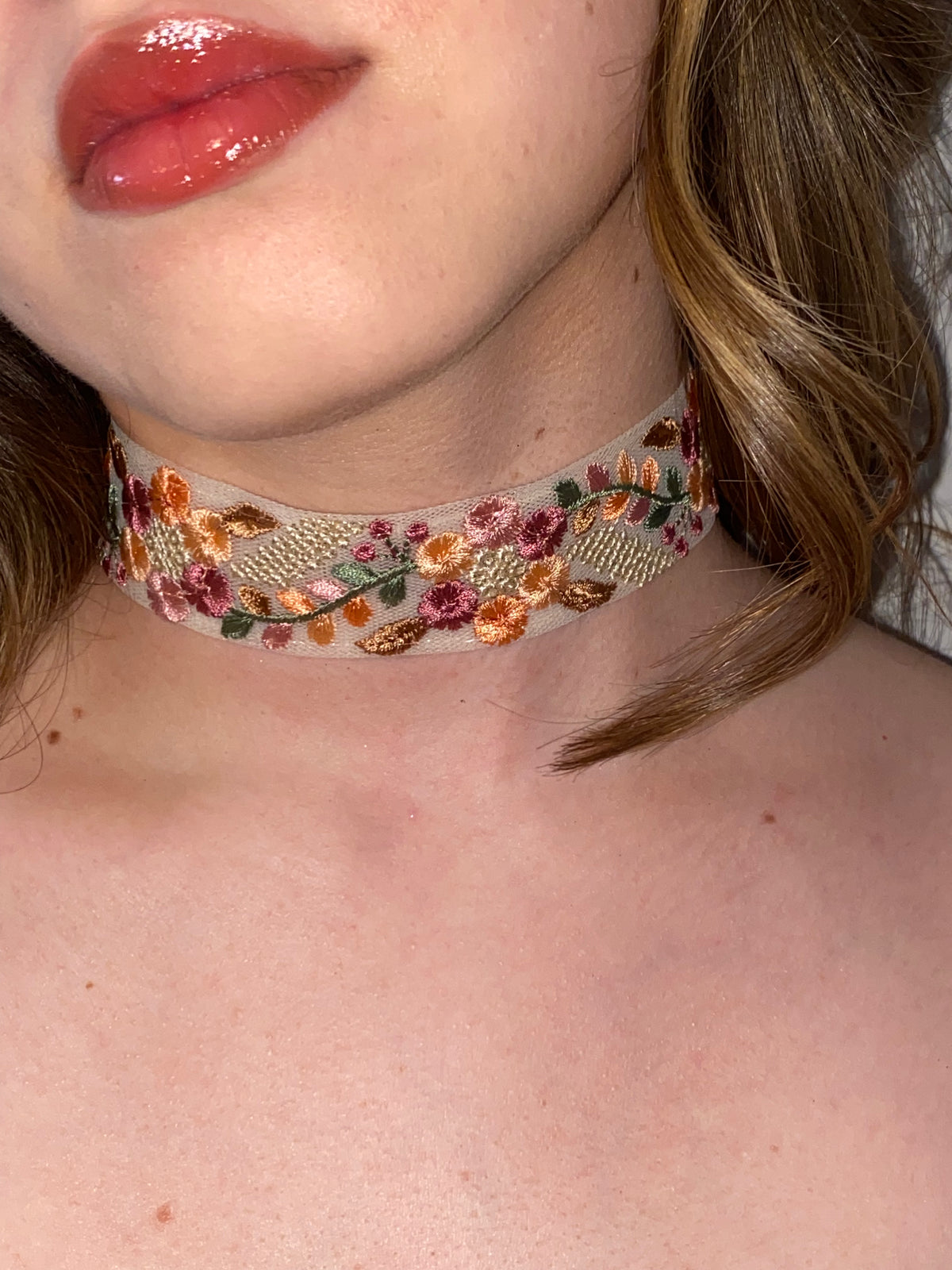 Choker tela