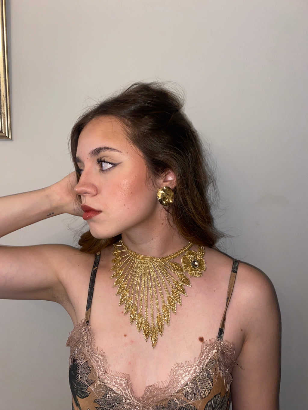Choker Alas Doradas