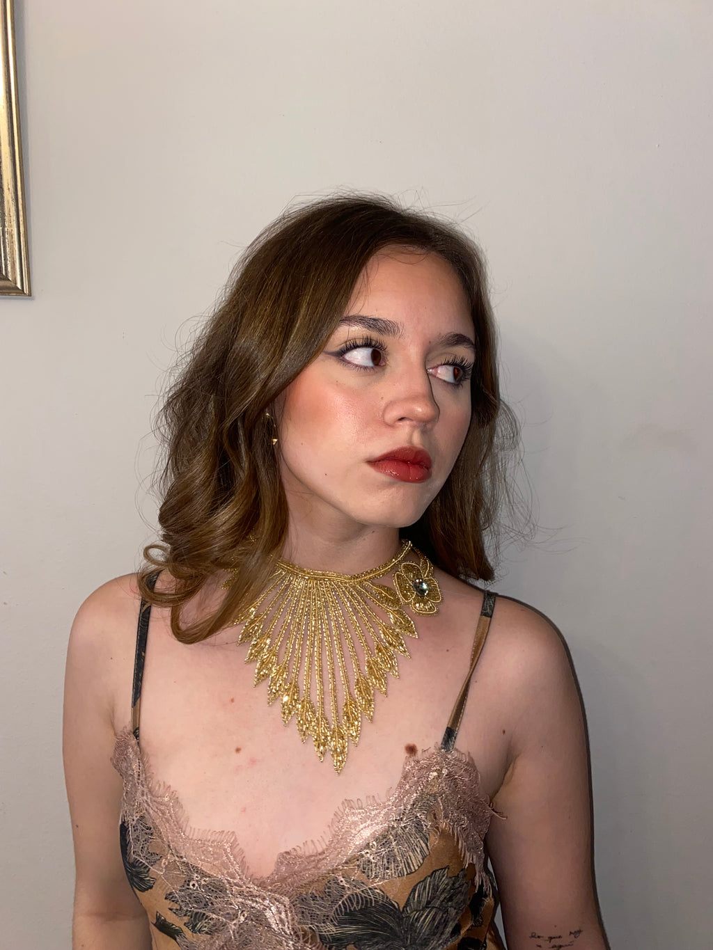 Choker Alas Doradas