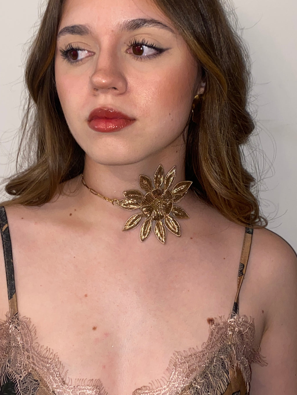 Choker Helios