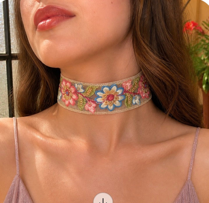 Choker primavera